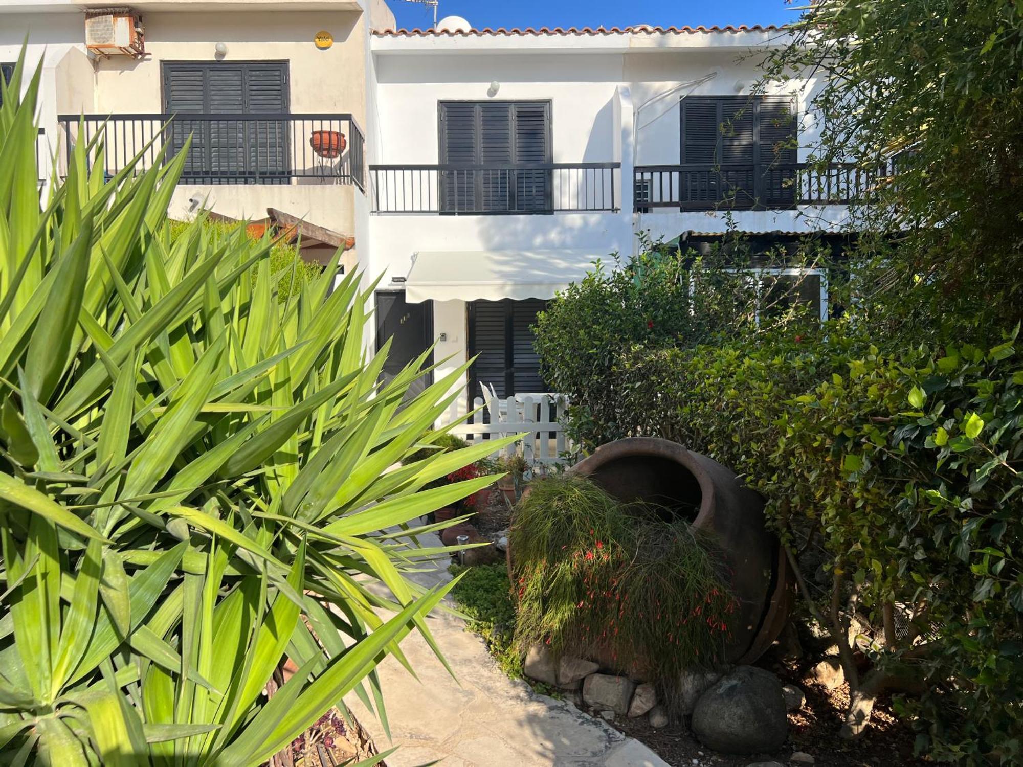 Natalia'S Townhouse, Margarita Gardens 003 Villa Paphos Eksteriør bilde